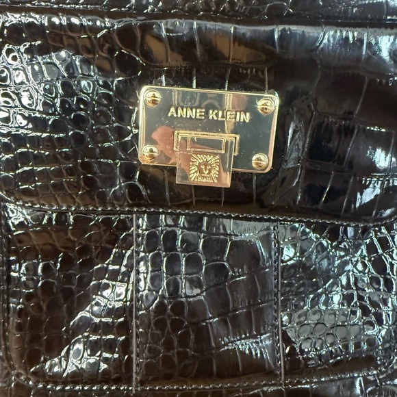 Anne Klein Faux Croc Skin Crossbody Purse – Adjustable Strap - Picture 2 of 6
